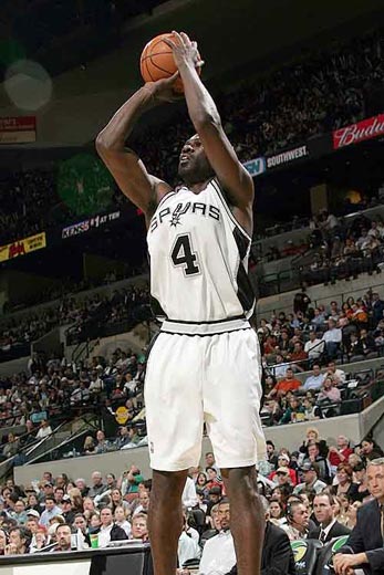 边后卫前提 边后卫前提